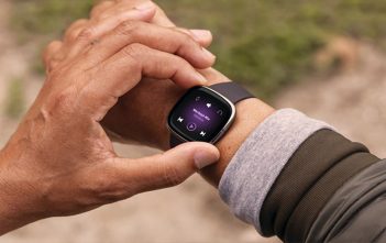 La actualización Fitbit OS 5-1 ofrece funciones prácticas para los relojes inteligentes Sense y Versa 3