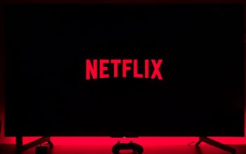 Netflix comenzará a cobrar a quienes comparten su contraseña, la medida comienza en Chile